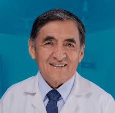 Logra una Sonrisa Deslumbrante con Nuestro Tratamiento de Blanqueamiento  Dental"