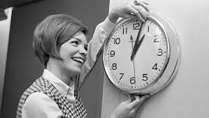 In 2020, i'm looking forward to a new year where people are embracing color and more of their own personality in their homes! How And Why We Fall Back From Daylight Saving Time In Utah