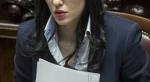 Da ieri è stata messa sotto scorta come il sottosegretario sileri. Lucia Azzolina Ministro Dell Istruzione