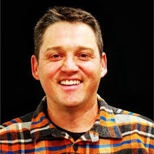 After 13 years, multiple roles and promotions, and 3 different badge  colors, it is time to close my chapter at Amazon. What a ride it has been…  Amazon took a leap of