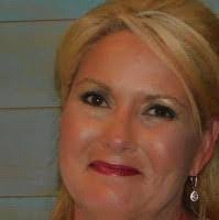 Michelle Hellmann's Instagram, Twitter & Facebook