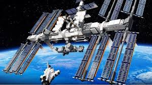 Alhasil, bermunculanlah ide atau cara melamar yang unik serta dilakukan di tempat yang nggak biasa. Ingin Menjelajah Luar Angkasa Ikuti Tur Virtual Iss Berikut Merahputih