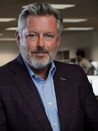 Chris White's Instagram, Twitter & Facebook