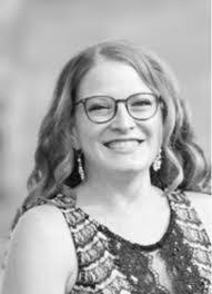 Suzanne Dauphinais's Instagram, Twitter & Facebook