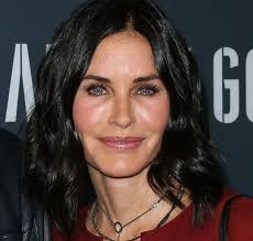 Courtney Arquette's Instagram, Twitter & Facebook