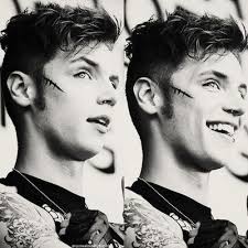 Dana Hasty (@DisastrousDana)