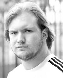 Senior High crowns winter formal royalty