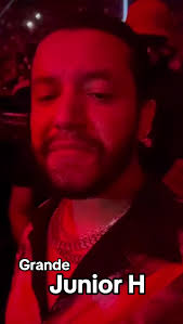 Felicidades viejón @juniorh por esta gran noche en el Palenque de las  Fiestas de octubre 🎶