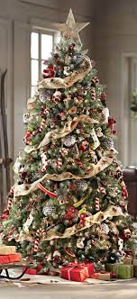 A pink christmas tree with colorful ornaments and lights, with gold touches looks pretty and very chic. 30 Gorgeous Christmas Tree Decorating Ideas You Should Try This Year