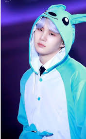 Here are 10+ cute pictures of bts's suga flashing his adorable gummy smile to make every army's day a little bit brighter. Bts Min Yoongi Wallpapers Wallpaper Cave