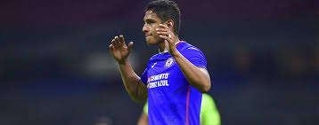 Luis romo reconoce que la pausa le cortó el ritmo al líder cruz azul, pero es igual para todos. Luis Romo Asegura Que Solo Saldra De Cruz Azul A Europa