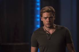 Actor dominic anthony sherwood was born in kent, south east england. Shadowhunters Bild Dominic Sherwood 6 Von 243 Filmstarts De