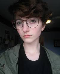 Not all non binary people go. Emma Noodle Androgynous Hair Short Hair Tomboy Cute Hairstyles For Short Hair