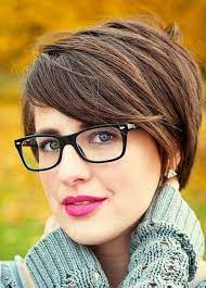 Kurzhaarschnitt für rundes gesicht mit brille groß. Heb Jij Een Rond Gezicht Bekijk Hier 13 Korte Kapsels Die Perfect Bij J Kurzhaarfrisuren Kurzhaarfrisuren Rundes Gesicht Kurzhaarfrisuren Damen Rundes Gesicht