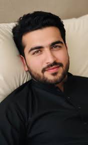 I need a sincere friend who can relieve my loneliness. If there is anyone  like that, please message me.