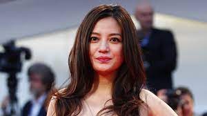 赵薇, born march 12, 1976) is a mainland chinese film actress and pop singer. Billionaire Chinese Actress Vicki Zhao Banned From Securities Markets Variety