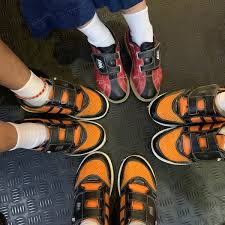 We played bowling here with our team than had our dinner in one of the restaurant in shoping mall. Wangsa Bowl 9 Tips From 5199 Visitors
