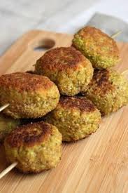 Croquettes De Poivron Vert Courgette Et Flocons D Avoine 1 Echalote 1 Gros Poivron Vert 1 Courgette 200g De Flocons D Recettes De Cuisine Cuisine Recette
