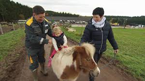 Landwirt maik wurde nur 50 jahre alt. Bauer Sucht Frau Diese Paare Haben Geheiratet Oder Heiraten Bald Express De