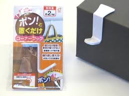 100均フック ダイソー セリアの12個 壁に穴を開けないタイプも cuty フック セリア フック 壁