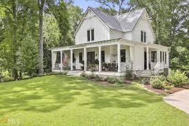 Instant recipes, decorating ideas, gardening tips, and travel destinations for southern life. A Modern Farmhouse Featured In Country Living For Sale In Georgia Hooked On Houses