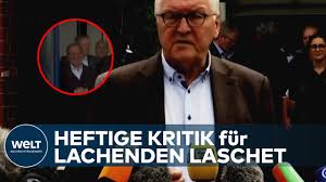 Eine verheerende flutkatastrophe herrscht in nordrhein westfalen und rheinland pfalz. Laschet Lacht Bei Bewegender Rede Zur Flutkatastrophe Wahlkampf Aus Kosten Der Flutopfer Youtube