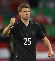 13.09.1989) is a german forward and at fc bayern since 2000. O Xrhsths Thomas Muller Sto Twitter Puuuhhhh That Was A Hard Match Against Hungary Next Round Euro2020 Can T Wait For Gereng Immerweiter Dfbteam Esmuellert Gerhun Euro2020 Staypositive Https T Co 9bhjykmkjv