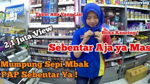 Aku cowok, dm kalau mau share pap ttmu. Prank Minta Pap Tt Kasir Indomaret No Sensor Youtube