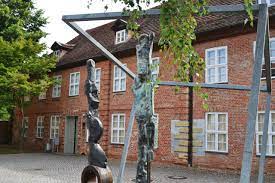 Attraktive wohnhäuser zum kauf für jedes budget, auch von privat! 25 Jahre Ja Zur Kultur In Schwerin Schleswig Holstein Haus Feiert Jubilaum Mit Festakt Landeshauptstadt Schwerin