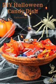 Follow This Easy Tutorial To Make A Diy Halloween Candy Dish With The Coolest Spiderweb Design Makes A Halloween Diy Diy Halloween Candy Halloween Candy Bowl