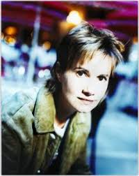 Il a notamment produit the artist. Hors Jeu Dvdtoile