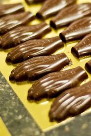 Het zijn koekjes en/of chocolaatjes gemaakt in de vorm for faster navigation, this iframe is preloading the wikiwand page for antwerpse handjes. Antwerpse Handjes Flanders Eten En Drinken Antwerpen Chocolade