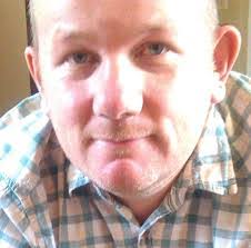 Ian Warren's Instagram, Twitter & Facebook