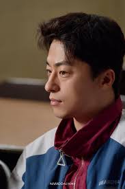 koo kyo hwan 구교환 as corporal han ho yeol [D.P. Netflix] behind the scenes |