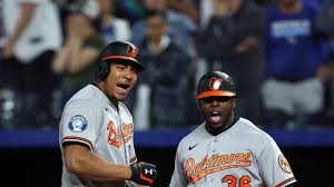 Basallo's game-tying and go-ahead knocks send O's to wild win in 12 innings