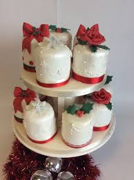However, if you have this peppermint fudge on your dessert table it is bound to be demolished in. Individual Mini Cakes With Christmas Theme Decoration Christmas Food Desserts Mini Christmas Cakes Christmas Cake Decorations