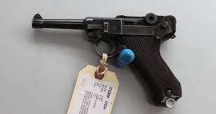 96% blue, 40% straw, very good bore, good grips, 4'' barrel, this is a police reworked pistol. Guide To Buying And Understanding Lugers Gun Values Board