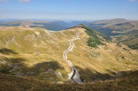Foto handla om transalpina väg i parang berg i rumänien. Datei Transalpina 14 Jpg Reisefuhrer Auf Wikivoyage