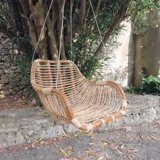 Ce fauteuil suspendu vous invite à prendre le temps de vous détendre. Balancelle Fauteuil Suspendu Moka Nature Decouvertes