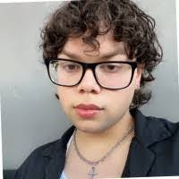 Jennifer Reymundi's Instagram, Twitter & Facebook