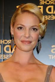 Katherine heigl never fails to amaze with her dashing hairstyles. Elegant 1920 S Bob Hairstyle With Wave Katherine Heigl Hairstyle Hairstyles Weekly