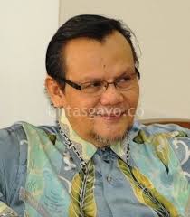 Pandangan A. Teeuw Terhadap Kesenian