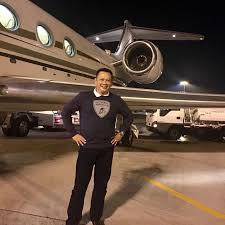 The only people who own private jets in india are the high end business magnets example reliance, birla, tatas, singhania, glenn saldanha of glenmark. Kerap Naik Jet Pribadi Bamsoet Itu Punya Perusahaan