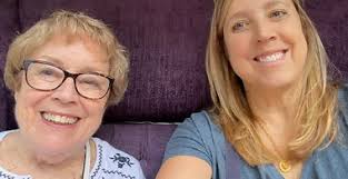 Who is Julia Collin Davison's husband, Ian?