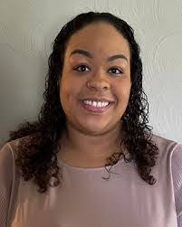 Kristina Comer's Instagram, Twitter & Facebook