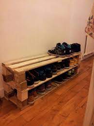 Vous cherchez un banc pratique pour ranger vos chaussures dans l'entrée ? Etagere Chaussures En Palettes Meuble Chaussures Palette Meuble Chaussure Etagere Chaussures