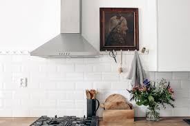 Black granite tiles also provide a beautiful contemporary look and allow your kitchen to really meet modern design standards. Paint Tiled Walls And Floors