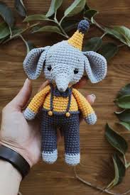 игрушки амигуруми крючком вязание игрушек крючком для начинающих схемы с подробным описанием Pdf Malenkie Sloniki Besplatnyj Master Klass Shema I Opisanie Dlya Vyazaniya Igrushki Amigur Detskie Veshi Kryuchkom Svyazanye Kryuchkom Kukly Detskoe Vyazanie Kryuchkom