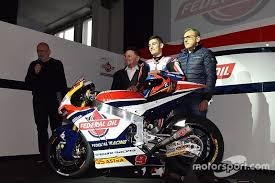 Gresini racing es un equipo italiano de motociclismo que compite actualmente en el campeonato del mundo de motogp bajo el nombre de aprilia racing team gresini, en el campeonato del mundo de moto2 como el federal oil gresini moto2. Con Navarro Il Team Gresini Moto2 Punta In Alto