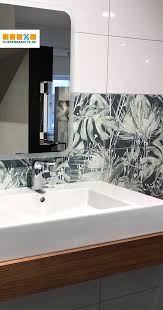 In unserem umfassenden sortiment an badezimmerfliesen werden sie bestimmt fündig. Agrob Buchtal Im Dschungel Wohnheimzimmer Einrichten Badezimmer Wandfliesen Modern